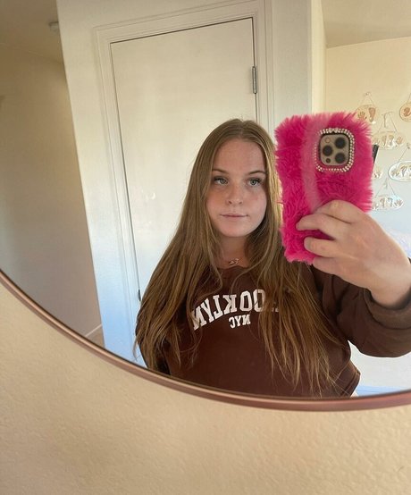 Kyla S top porno galerie