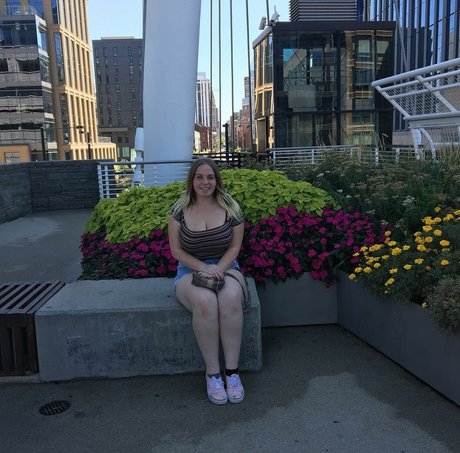 Kyla S pornostar nette galerie