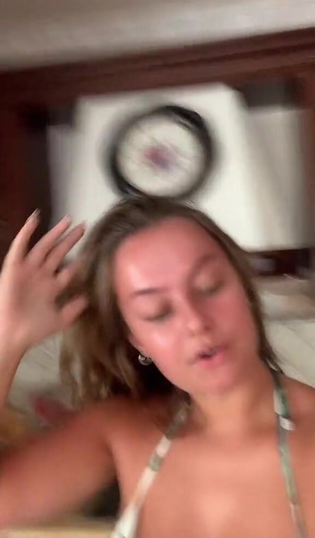 Leah Booth schauspielerin nackt foto