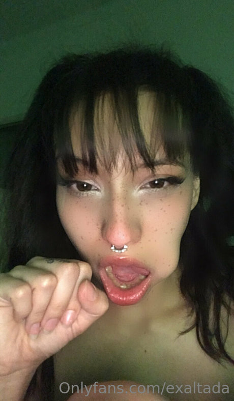 exaltada nackt perfekte galerie