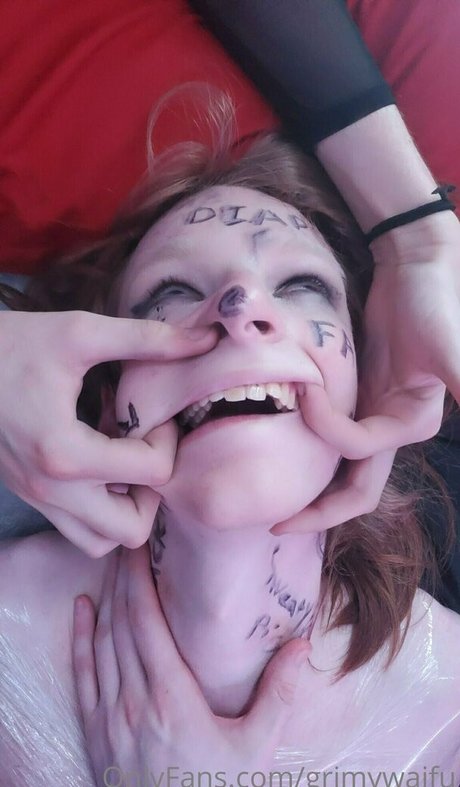 grimywaifu exklusive sexy fotos