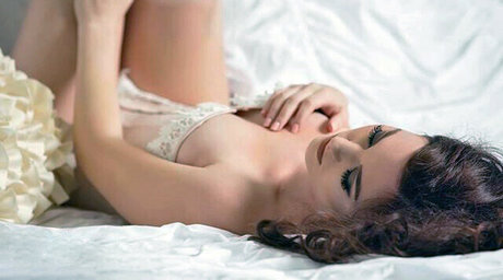 Hanna Zellers akt bild