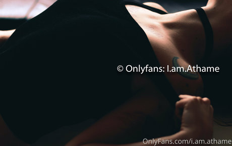 i am athame nackten bilder