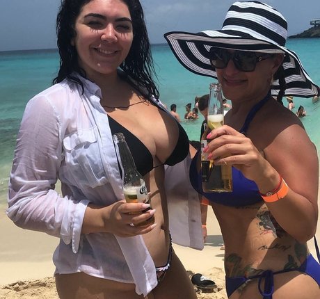 Nicky Nicole xxx heiße bilder