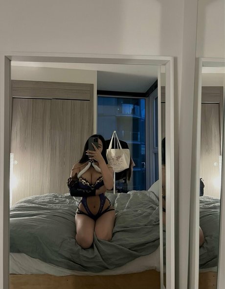 bunnygirlyeona nacktheit foto