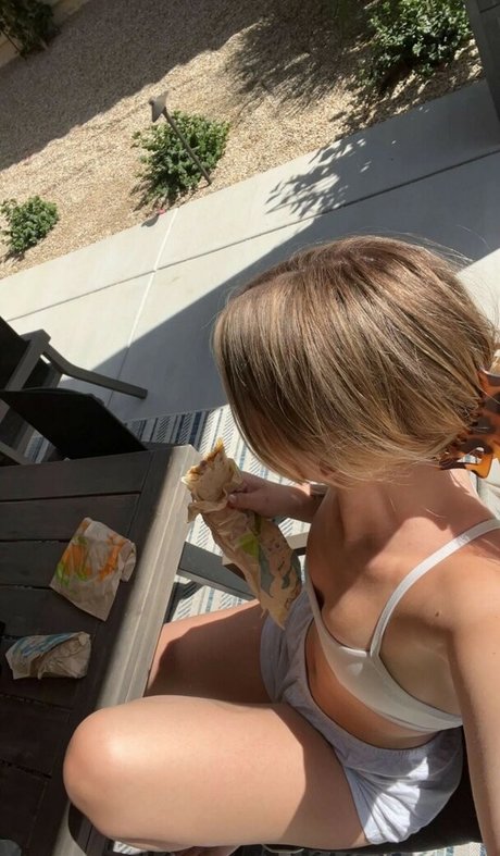 schlampe teen onlyfans erotische galerie