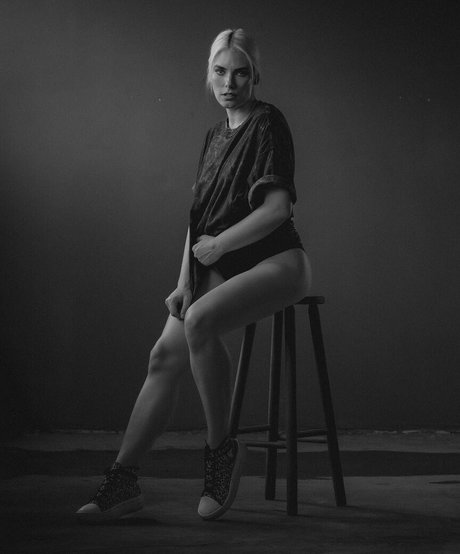 Rafaela Tomasi top erwachsene bild