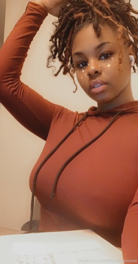 Liliwashere hübsche nackten foto