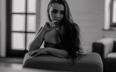 AnneSamanta freie nacktheit galerien