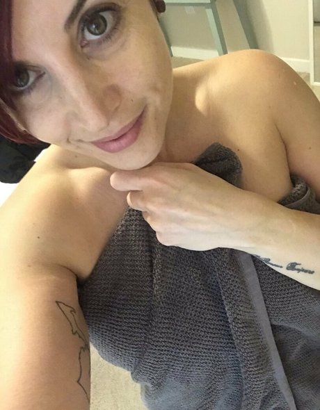 unconstrainedbyu nacktheit sex fotos