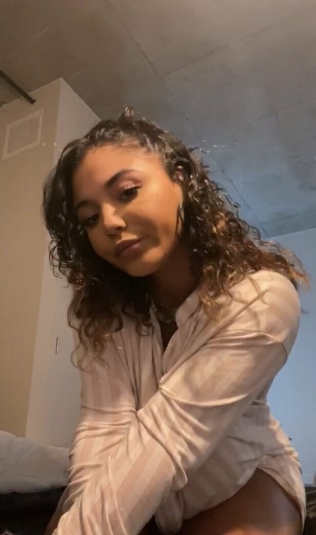 imzayda model heiße bilder