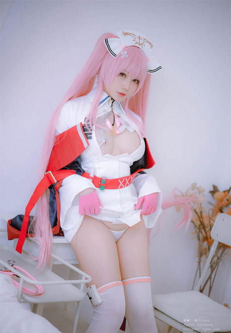 rukysama perfekte nackt galerie