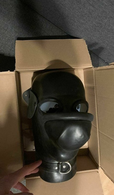 rubberdollemma nackt pornografische bild