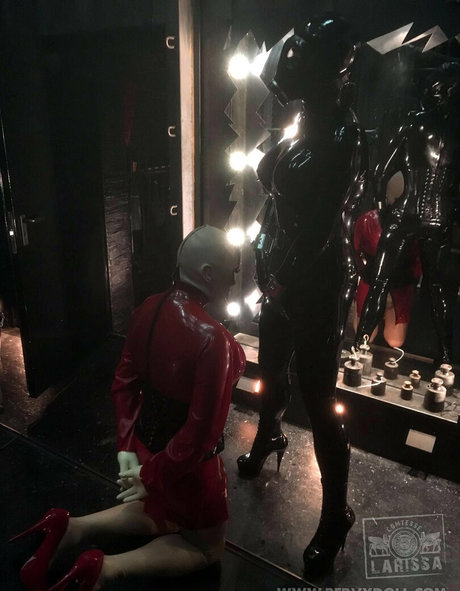 rubberdollemma heiße porno foto