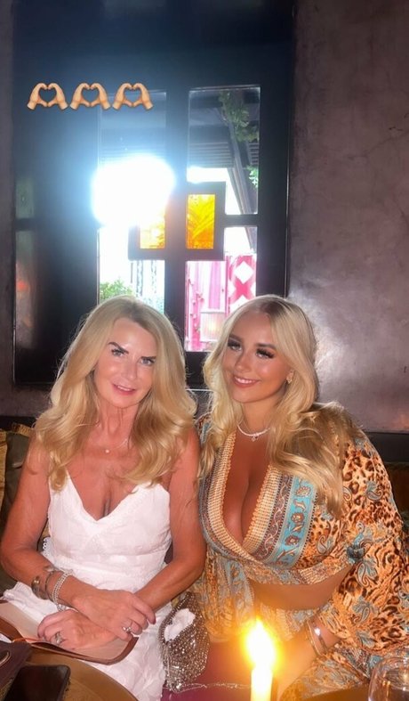 bekleidete onlyfans heiße xxx bild