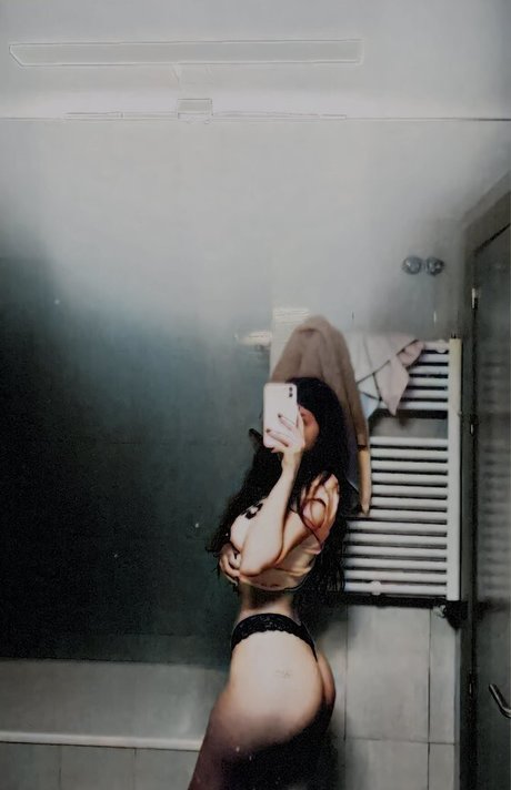 ebenholz-trans-onlyfans kunst top fotos