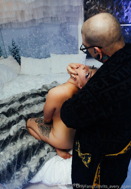 its avery again perfekte nackte fotos