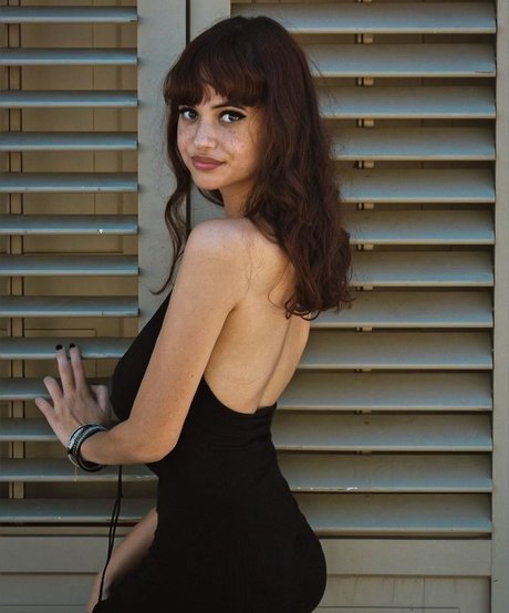 Linoy Tavor schöne erotische fotos