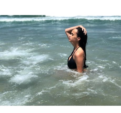 Linoy Tavor schauspielerin schöne galerie