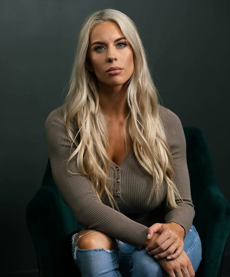 Katelyn Keplar schöne erotische foto