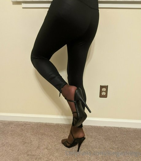 longashlegs kunst freie archiv