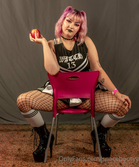 spacebootyy pornostar freie archiv