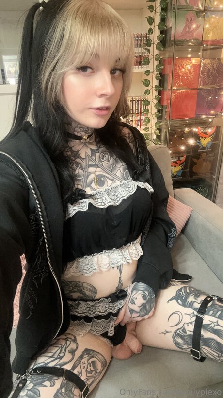 emilypiexo erwachsene exklusive foto