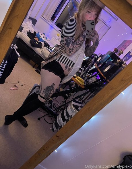 emilypiexo nackt freie foto