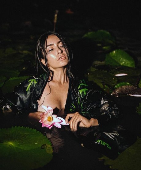 Kylie D perfekte xxx bild