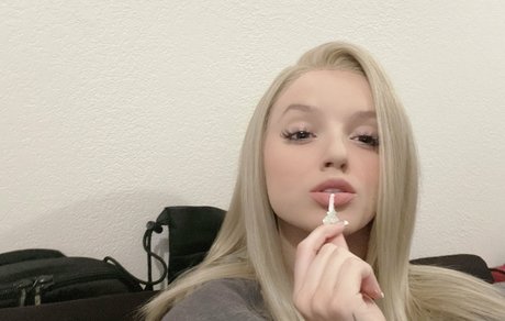 _simplychlo porno nacktheit bild