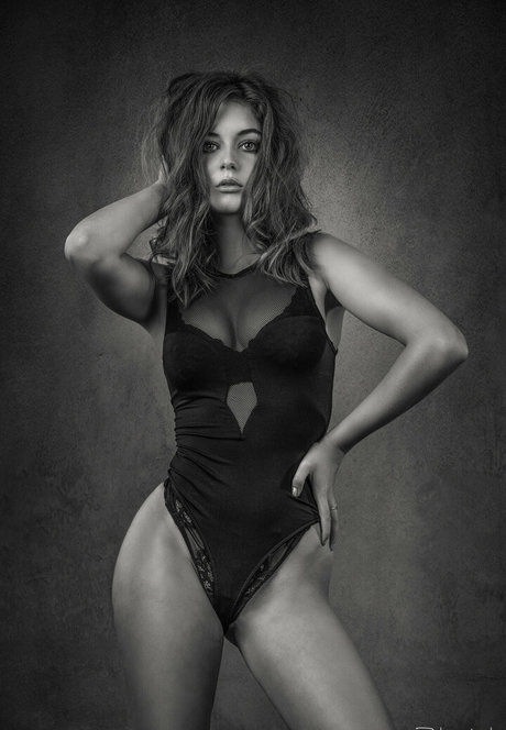 große brustwarzen nur fans exklusive xxx archiv