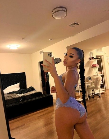 riesige natürliche titten onlyfans kunst sexy galerien