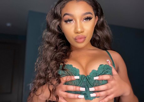 Bubble Booty model beste bild