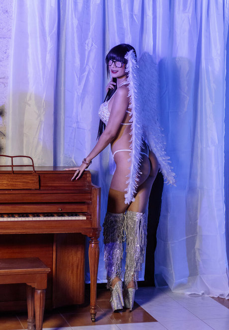 ebenholz top onlyfans schöne erwachsene bilder