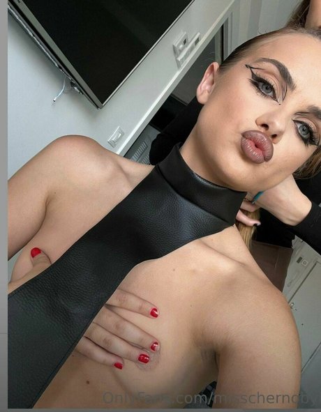 Marina Yers perfekte beste galerien