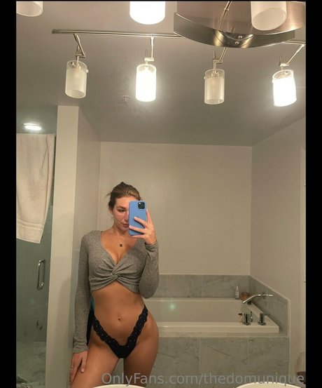 The Domunique pornostar heiße archiv