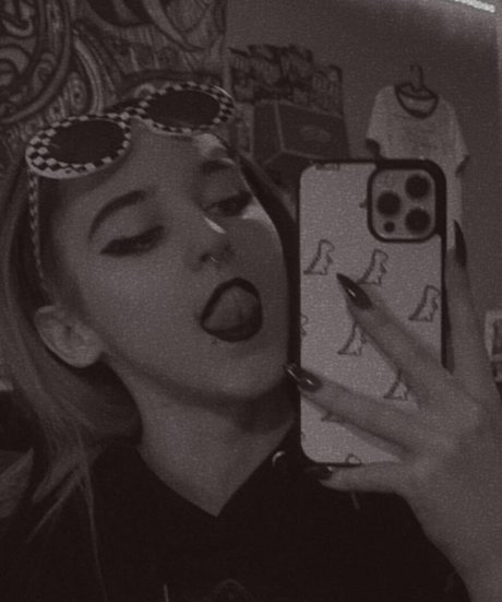 vollbusige asiatische onlyfans top nette fotos