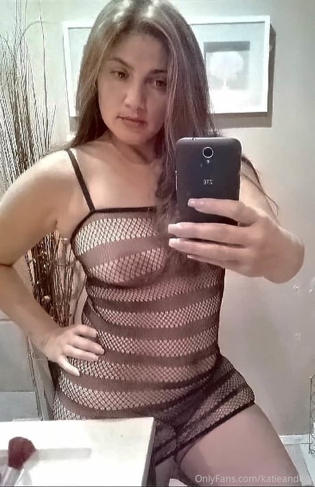 Katie and Rose Anders exklusive kostenlose archiv