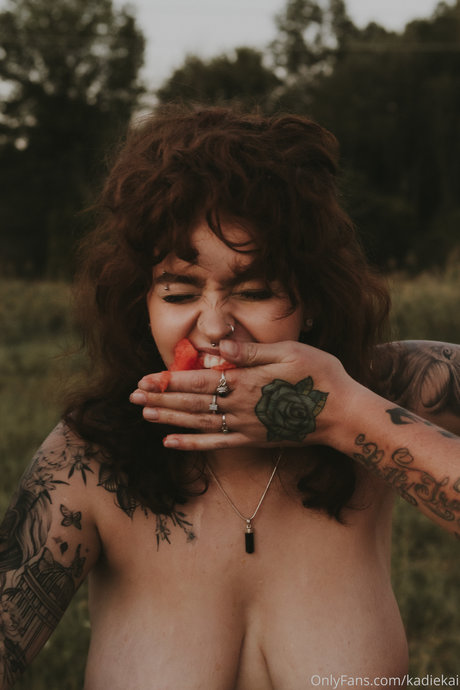 kadiekai hübsche nackte galerien