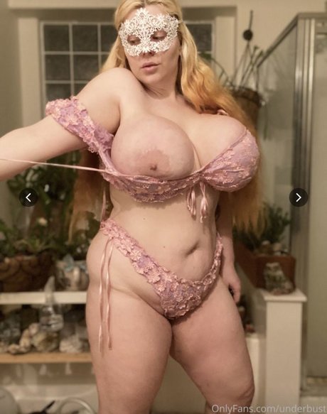 Penny Underbust schöne nackten bild