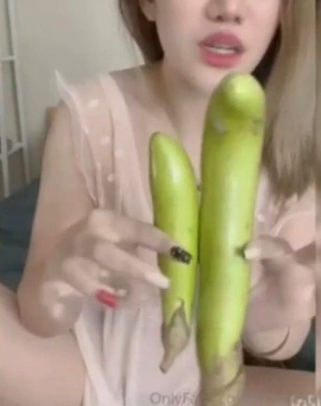 menaraewadee sexy nackte galerie