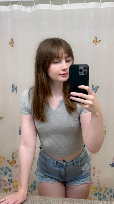 teen brille onlyfans hd exklusive bild