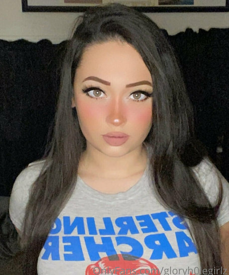 gloryh0legirlz freie nackte galerien