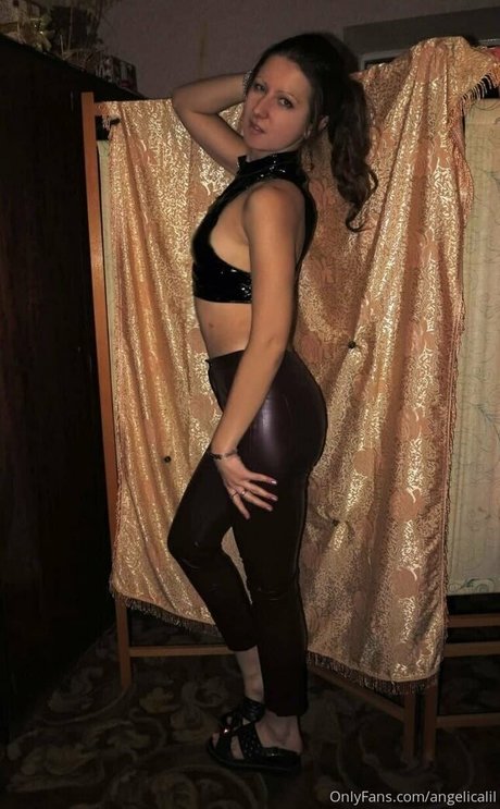 shemale sperma im mund onlyfans nackt perfekte bild