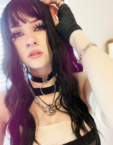 gothscumbag model exklusive galerie