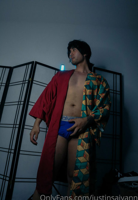 justinsaiyann erotische top bild