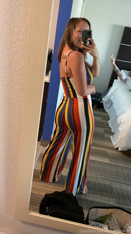 dpeachesfree perfekte top foto