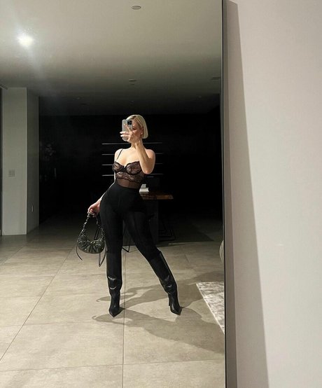 Bianca Elouise freie nacktheit foto