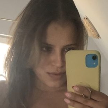 Trisone kostenlose pornostar bilder