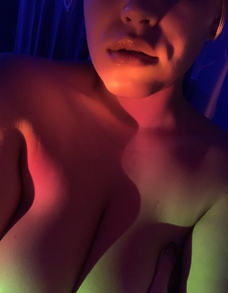 Trisone freie nacktheit fotos